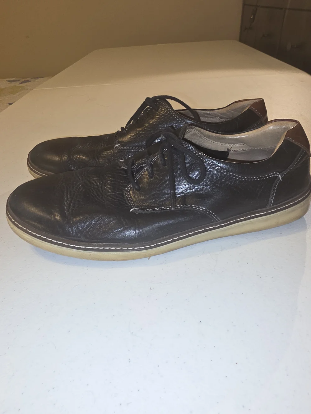 Johnston & Murphy Men's Black Leather Lace-Up Casual Shoes